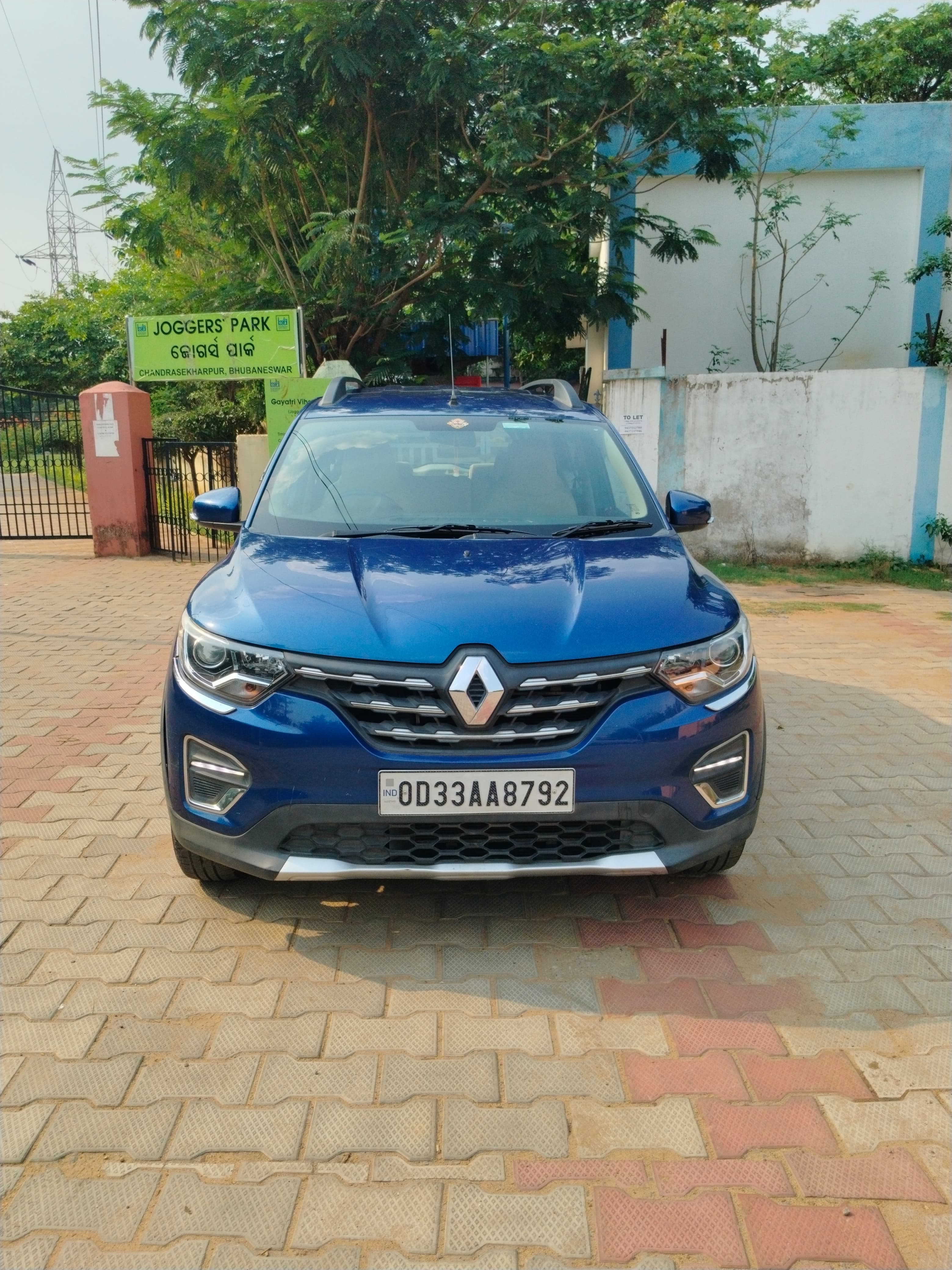 Renault Triber Rxz
