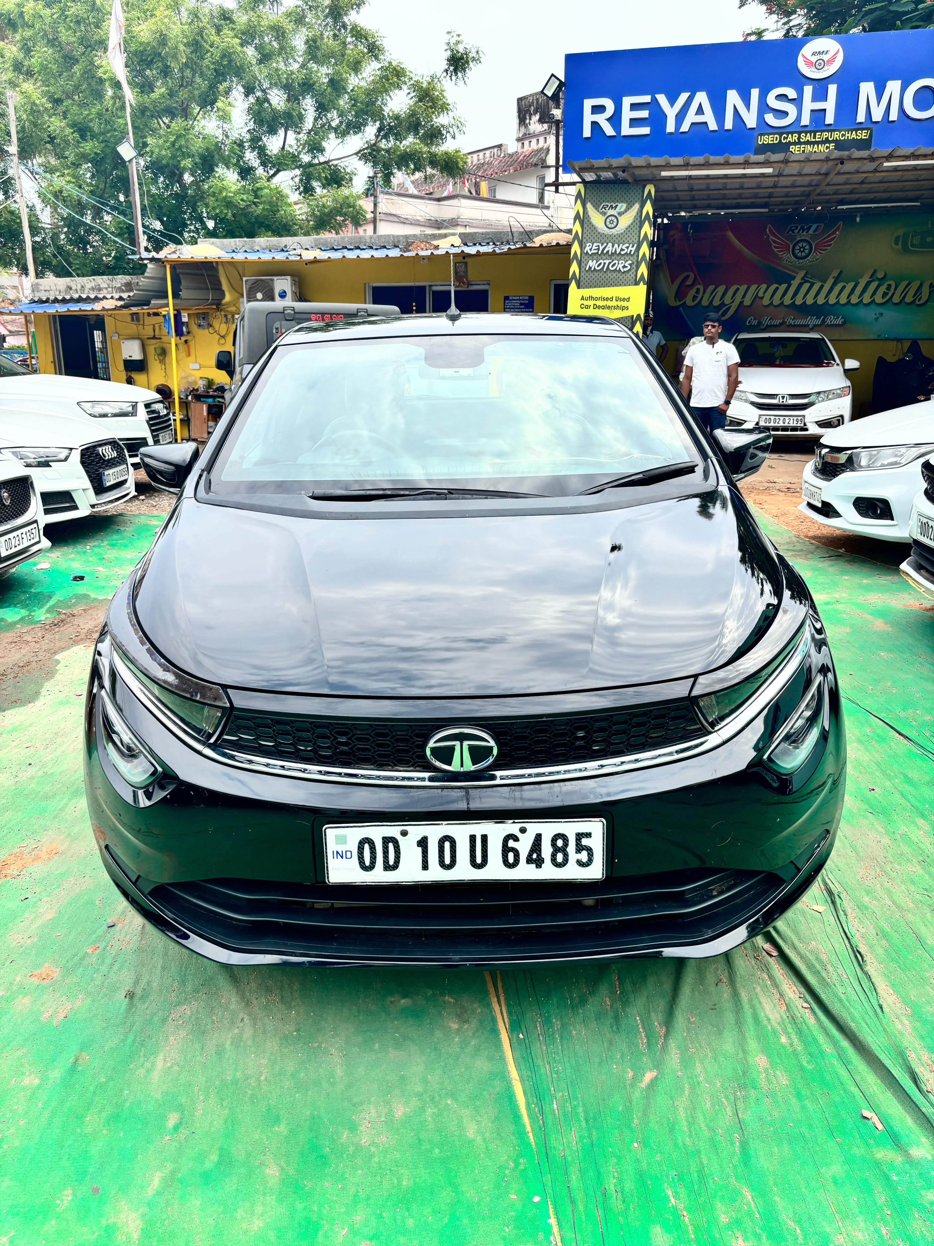Tata Altroz Xz+ Dark 1.2Rtn Dct Bs6
