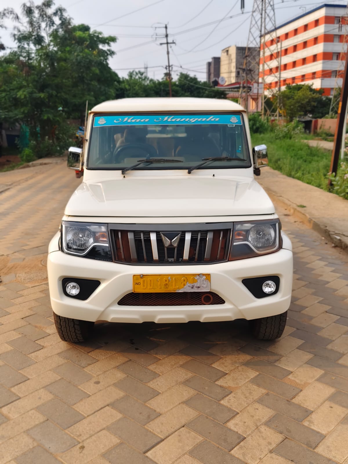 Mahindra Bolero B6