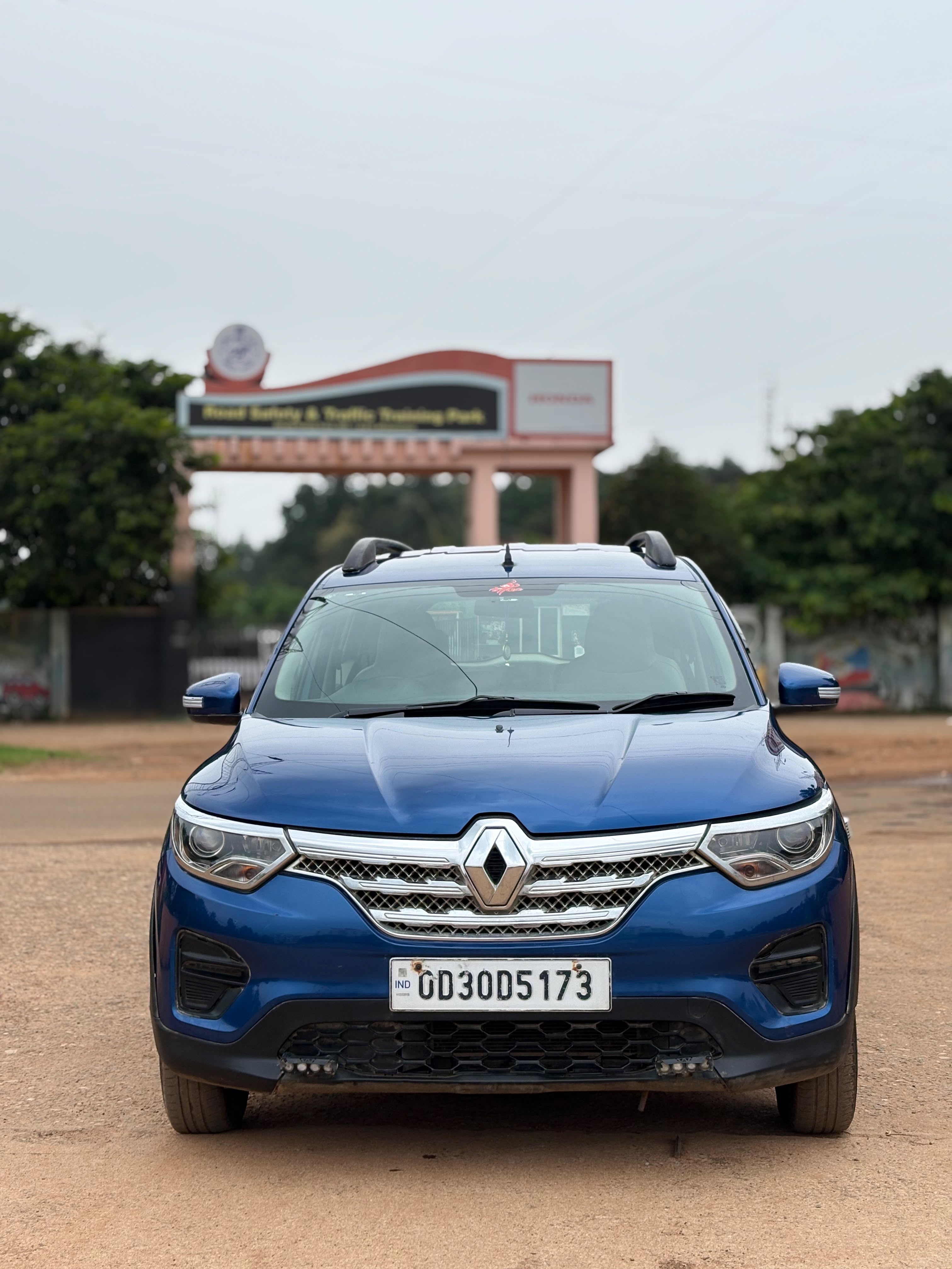 Renault Triber Rxl